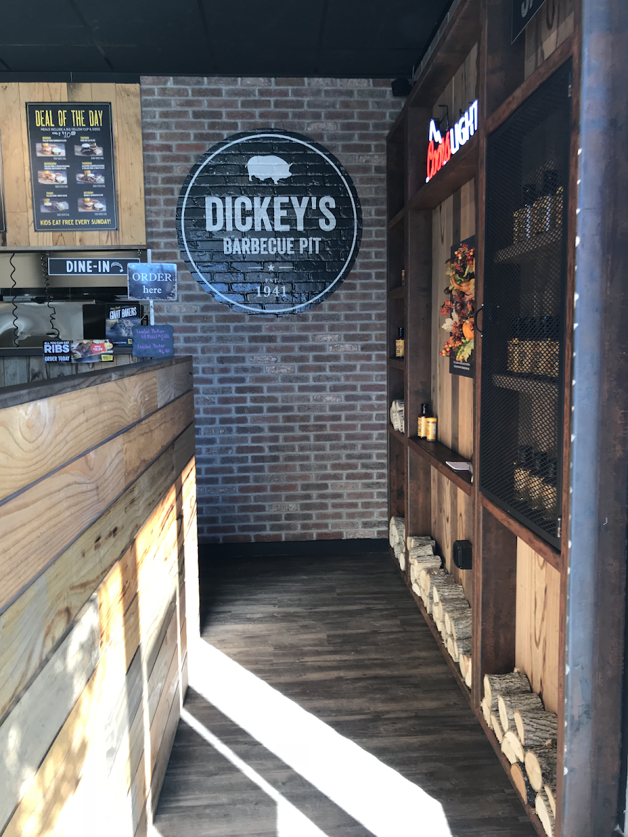 Dickey's Barbecue Pit